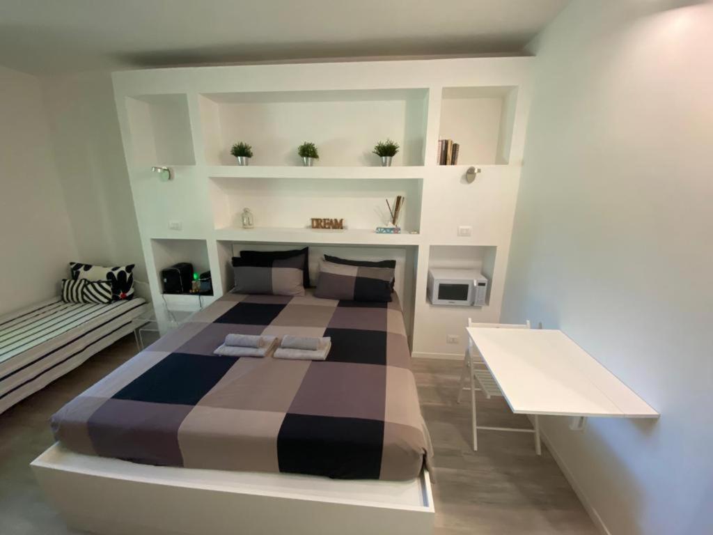 Bed&Breakfast Bbqueen Sandonato Policlinico Bed & Breakfast San Donato Milanese Dış mekan fotoğraf