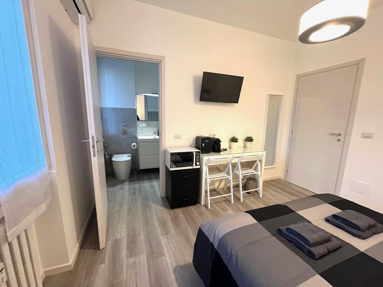 Bed&Breakfast Bbqueen Sandonato Policlinico Bed & Breakfast San Donato Milanese Dış mekan fotoğraf